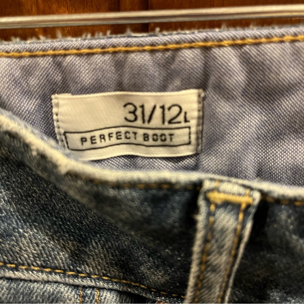 GAP 1969 Classic Denim Jeans - Picture 4 of 6